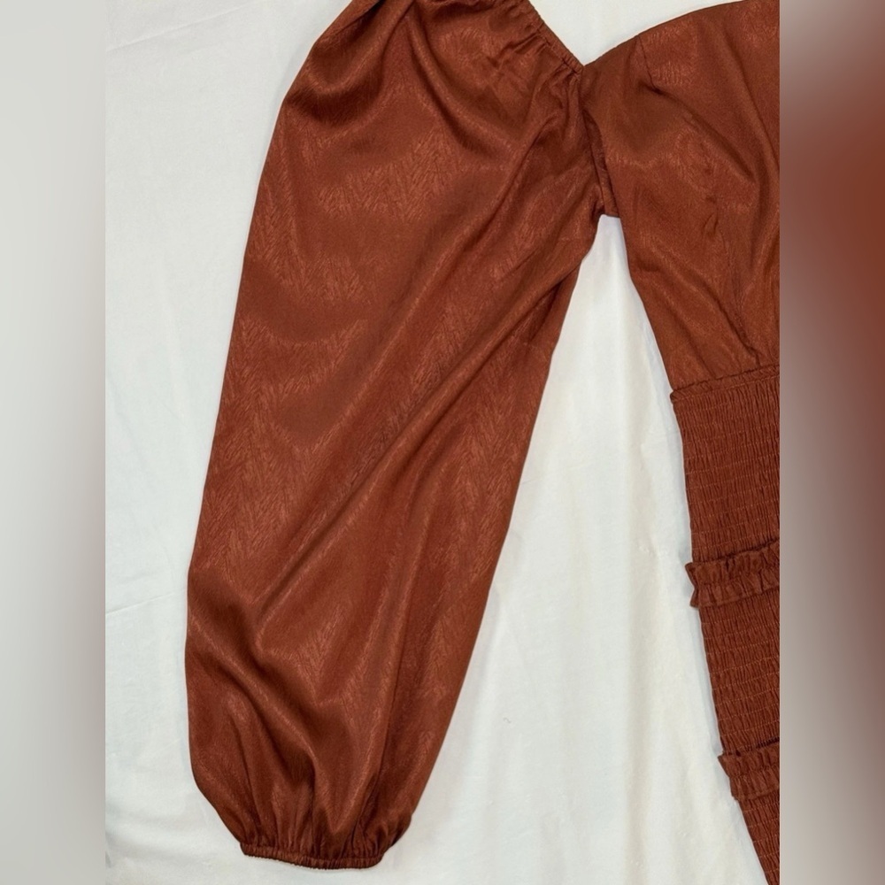 Women's Satin Copper Back Tie Smocked Mini Dress Size M NWOT Bella Mae - Picture 7 of 10